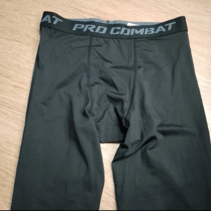 Компресійний Лосіни Pro Combat тайтси, легінси