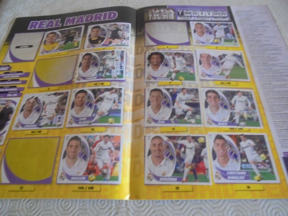 Caderneta de cromos La Liga 2012-13 com Cristiano Ronaldo + Messi