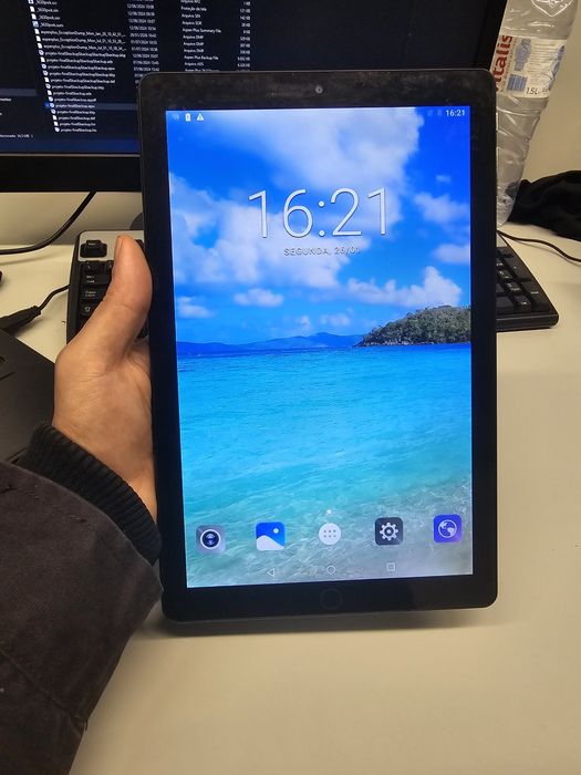 Tablet Android 10" Verde (Estilo Moderno)