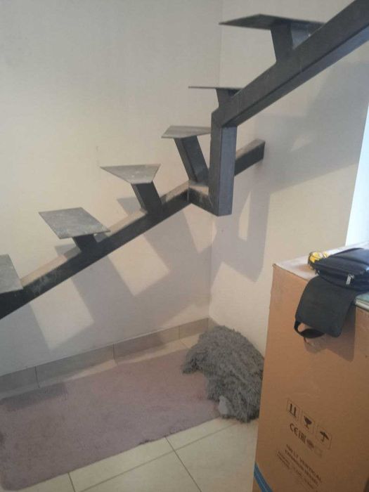 Металеві сходи, металокаркас