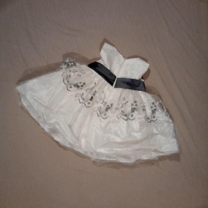 Нарядное платье для девочки