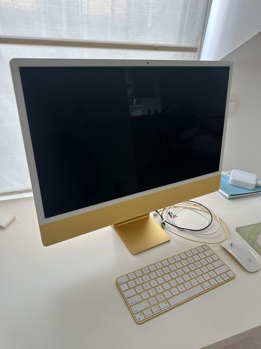 Apple iMac 24 M1 16GB 256GB SSD GPU 8-core