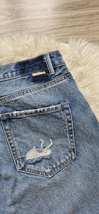 Stradivarius jeansy z przetarciami prosty fason M /38