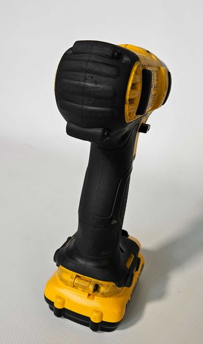 Акумуляторний гайковерт DeWalt DCF815. Шурупокрут.