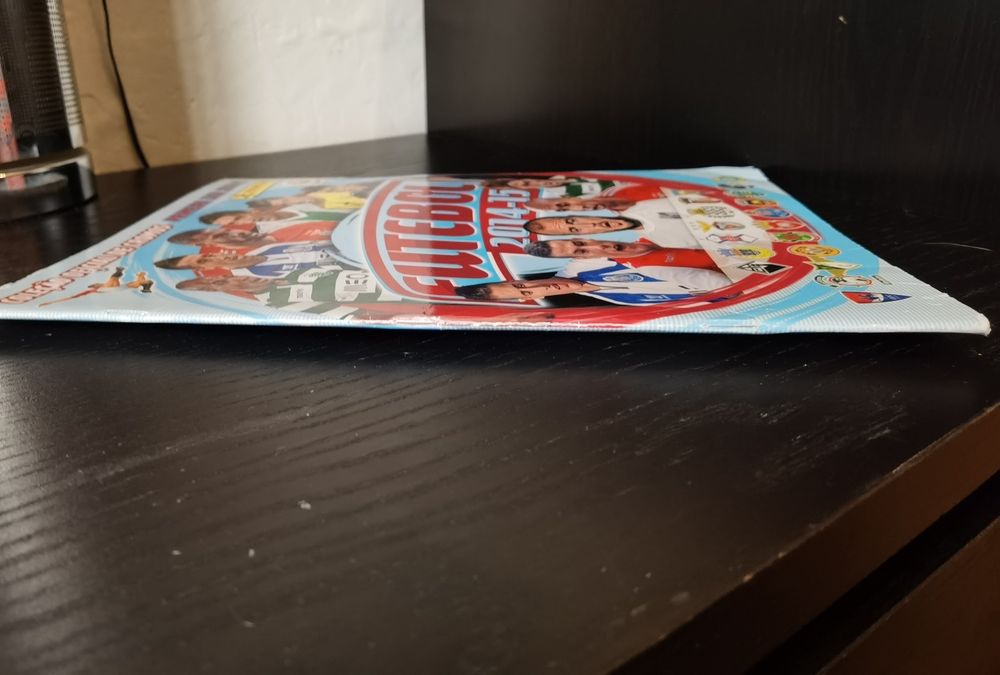 Caderneta Futebol 2014/2015 Panini (175 cromos colados)