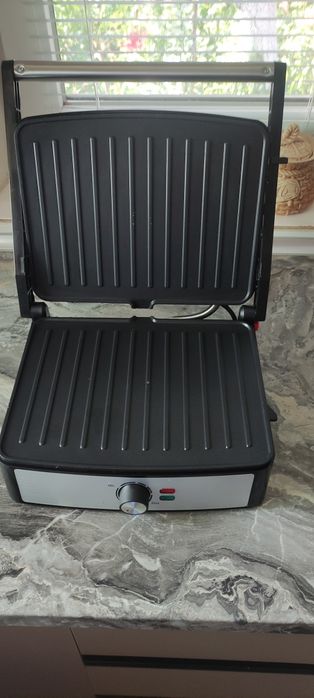 Гриль Grunhelm  .