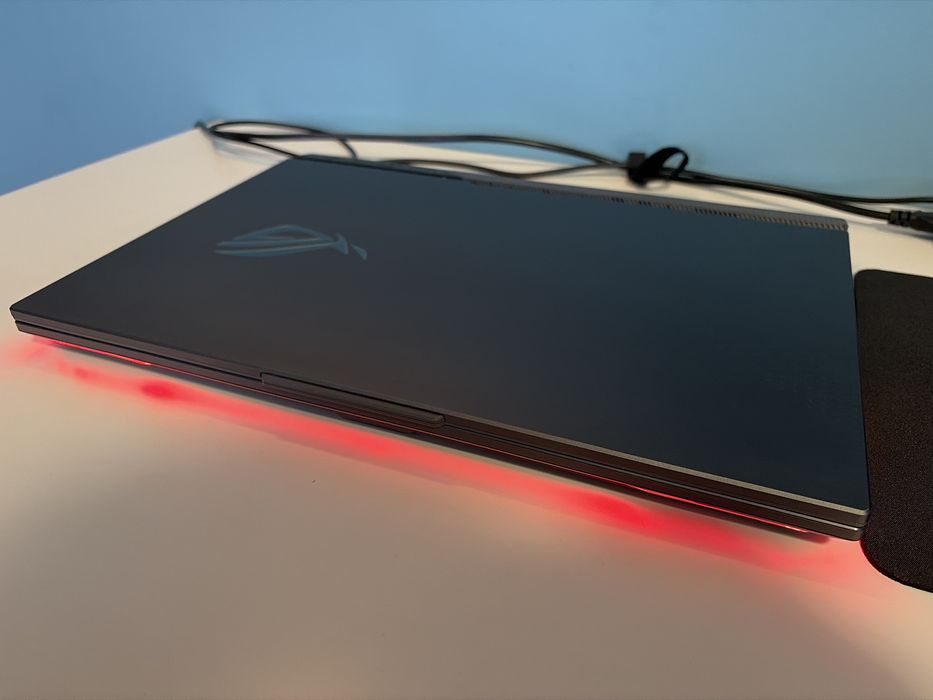 Gamingowy ASUS ROG Strix G713PI–Ryzen 9/16GB RAM/1TB SSD/RTX 4070 8GB