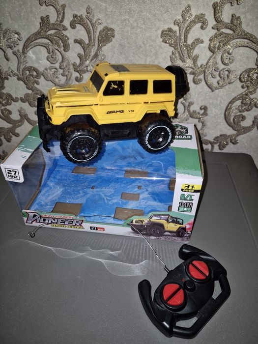 Машина на радіокеруванні