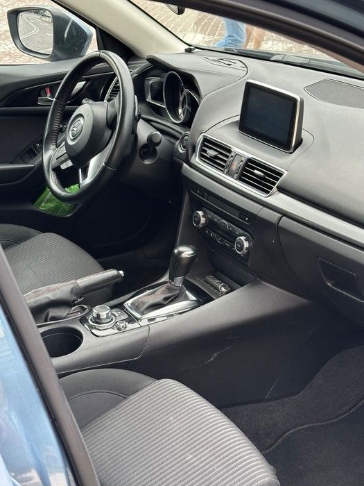 Продам автомобіль Mazda 3