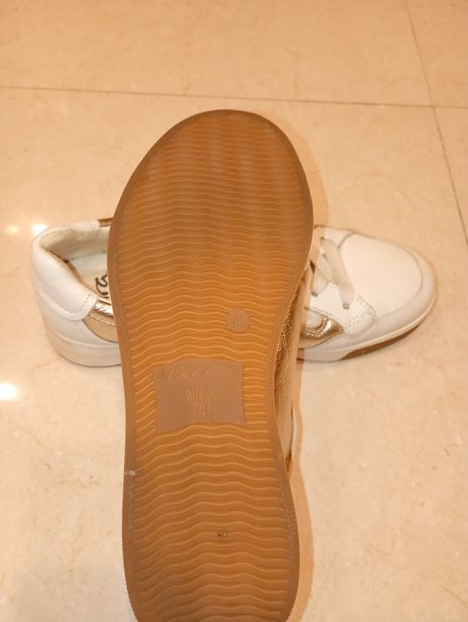 Tênis de Senhora marca Ara since 1949