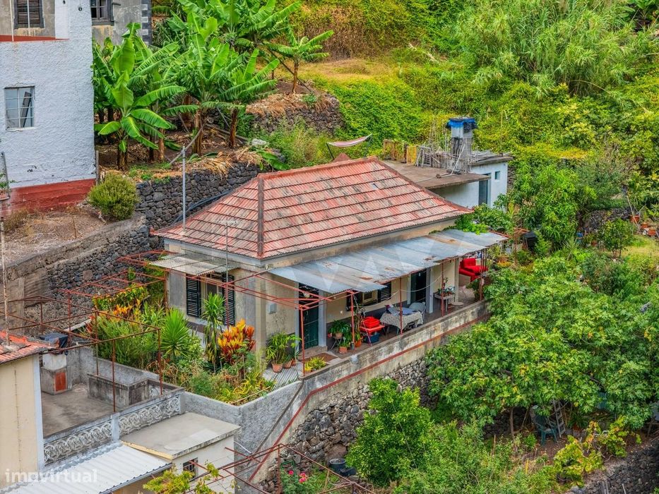 Moradia T2, Ribeira Brava, Com Palheiro