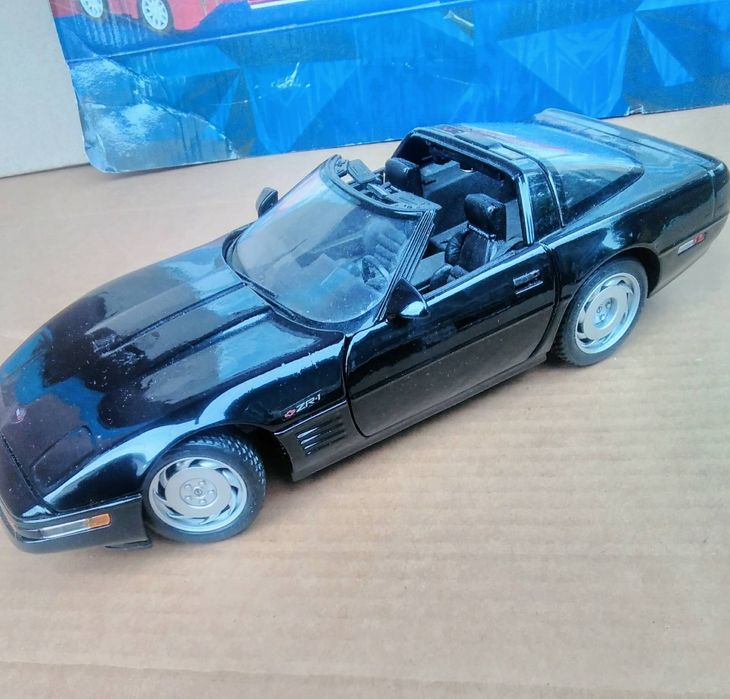 Chevrolet Corvette. 1.18 Chevrolet Corvette — це двомісний
