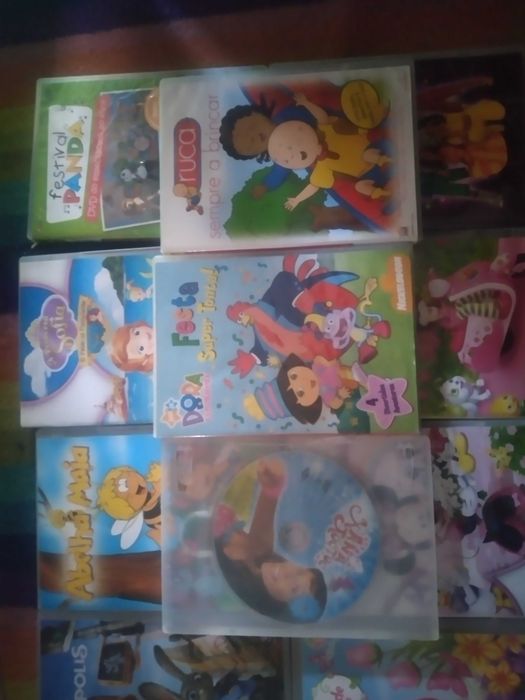 Vários desenhos animados
