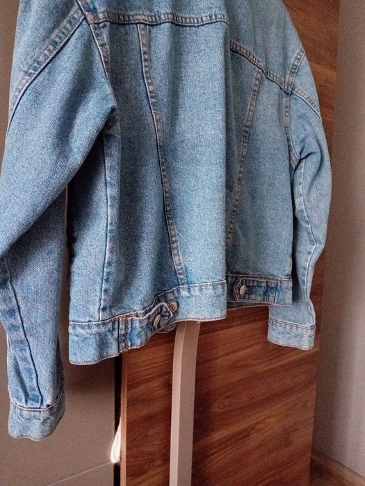 Kurtka jeansowa damska Stradivarius