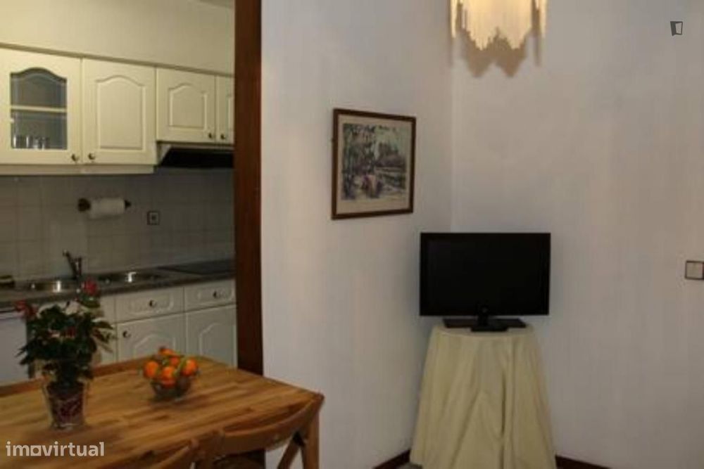 Apartamento com 1 quartos - localizado em Ramalde Porto