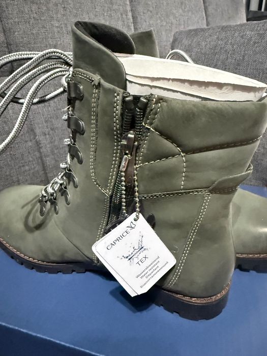 Buty Caprice ocieplane rozm. 40
