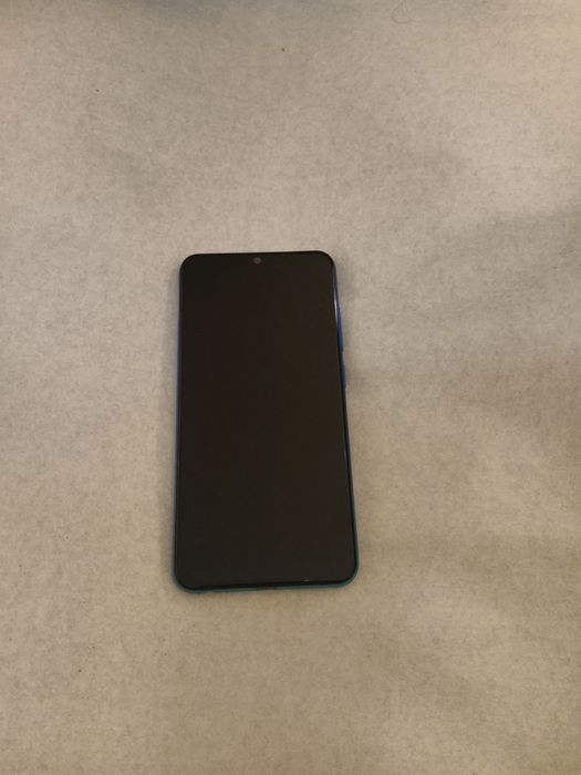Vivo 1820 / 2GB RAM / Ультратонкий / Красивый синий градиент / Рабочий