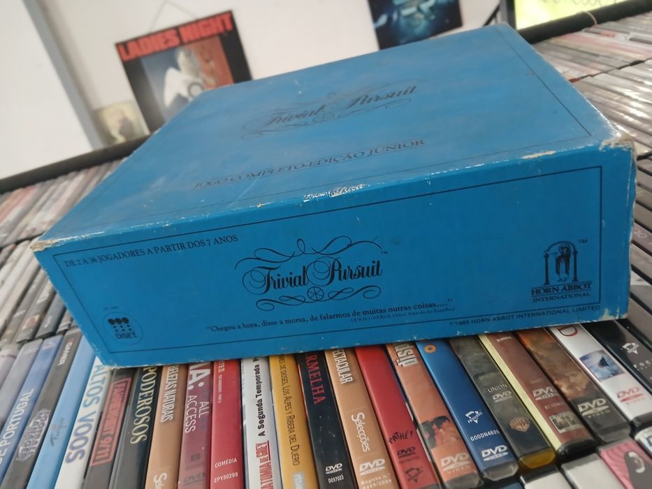 Jogo trivial pursuit antigo