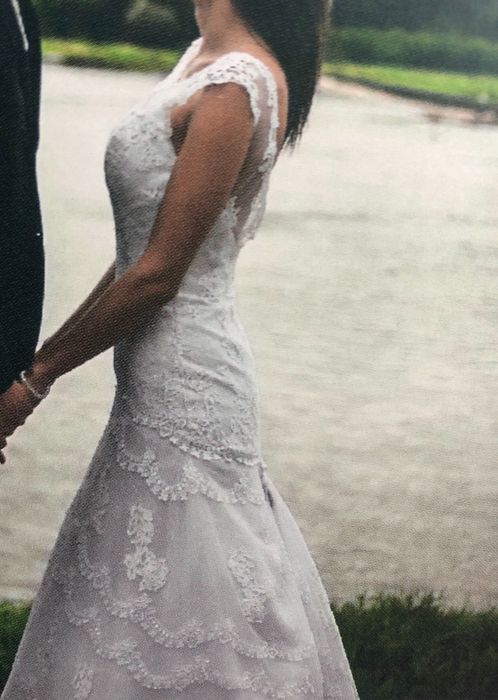 Suknia ślubna z trenem, koronka, litera „A”