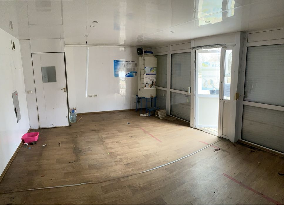 Сдам магазин 30 м2 ул. Воронина 9, 3-й Шевченковский