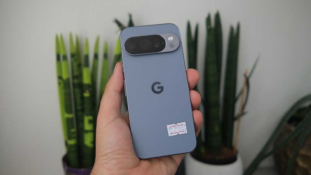 Google Pixel 10 Pro 16/128GB (Moonstone) Neverlock як новий 9 циклів