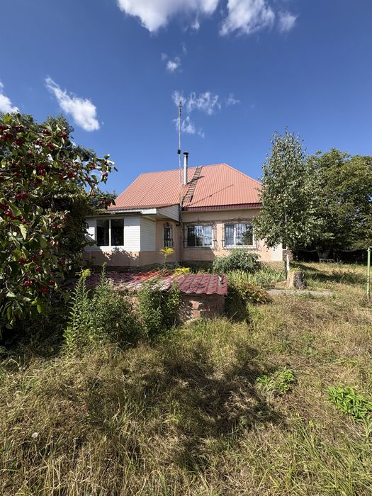 Продаж затишного будинку с. Червоне поле
