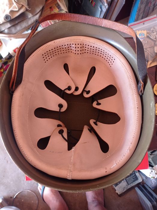 Capacete usado nas colónias