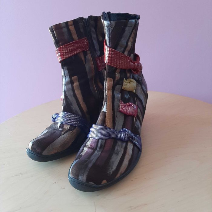 Rare Botim Boots with Colorful Eject Feature in Size 3864553059244417123