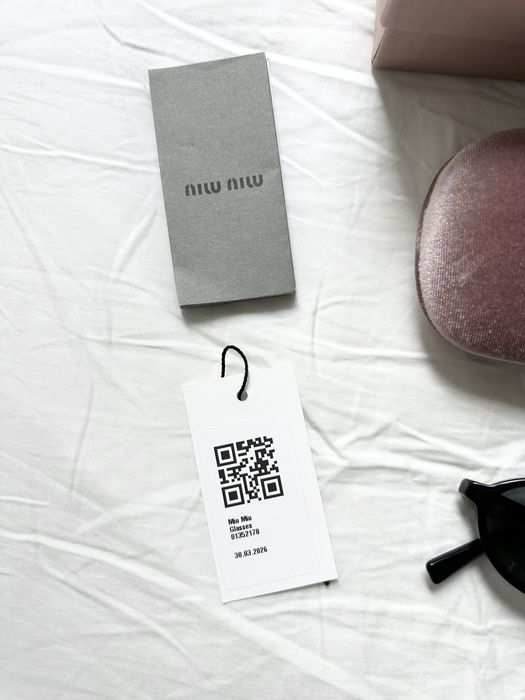 óculos de sol sunglasses preto black oval Miu Miu 04ZS