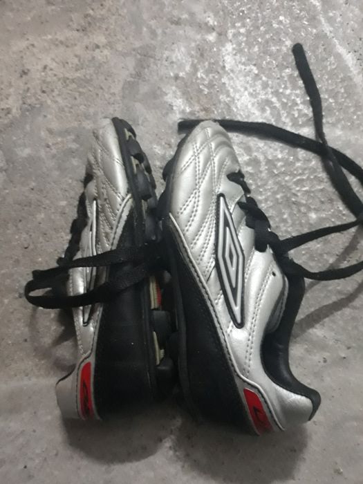 Chuteiras da Umbro