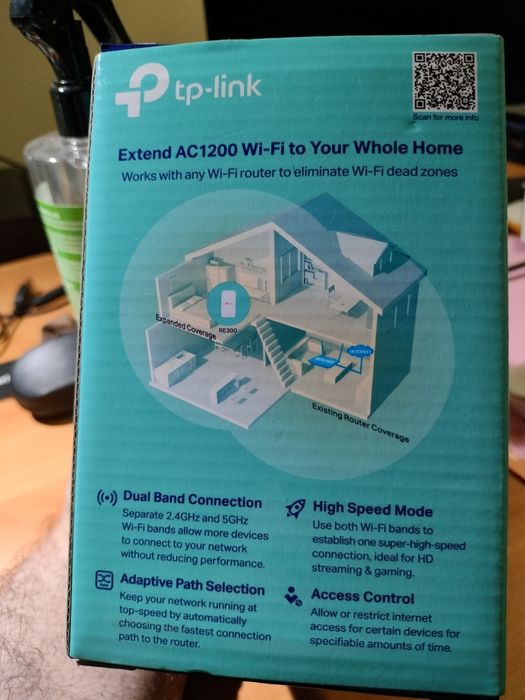 Mesh WiFi Range Extender