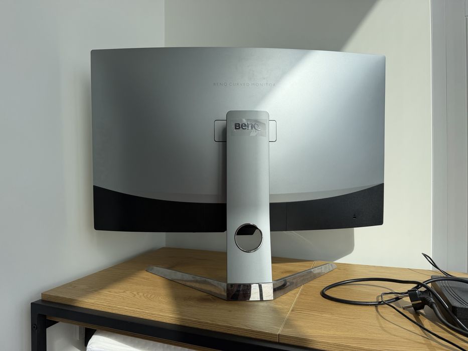 Вигнутий 2К монітор BenQ EX3203R 31.5" 144Hz