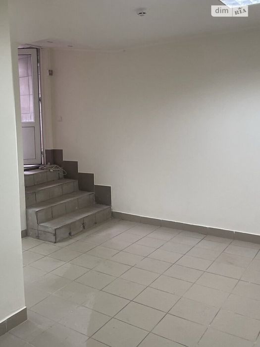 Продаж комерційного приміщення на вул. Словацького