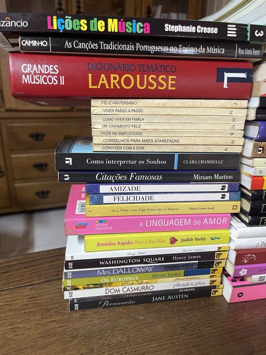 Vendo livros variados