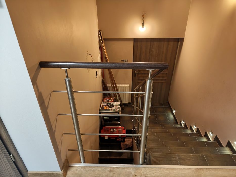 Balustrada schodowa nierdzewna