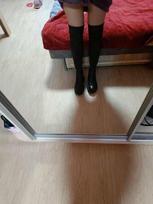 Продам жіночі ботфорти модні шкіряні