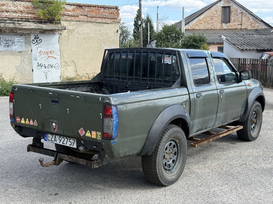 Продам Nissan NP300 4x4