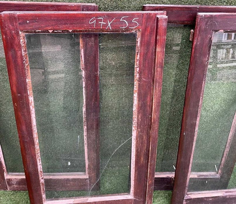 Janelas antigas, diversas, desde 5€ a vinte euros varias tamanhos,