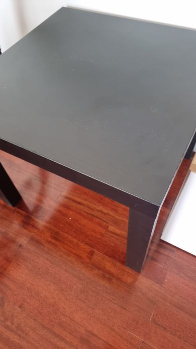 Mesa de Apoio Preta – IKEA LACK (Como Nova)