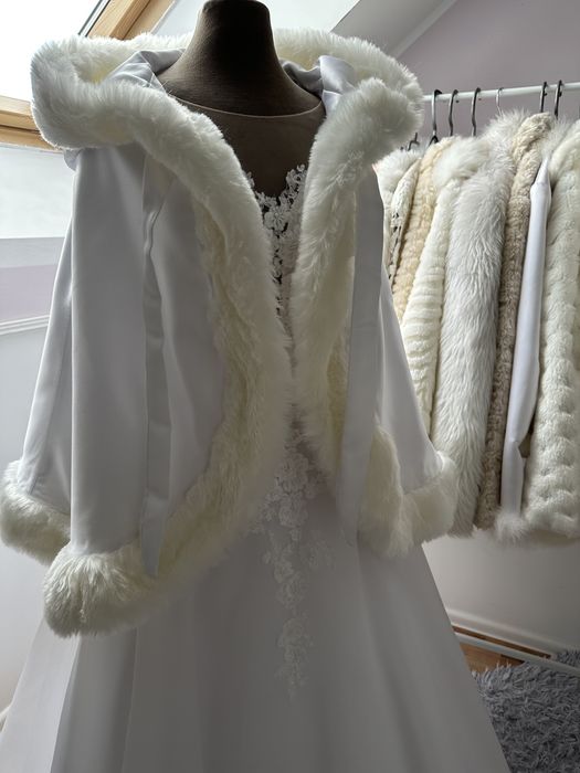 Futerka ślubne uniwersalny rozmiar