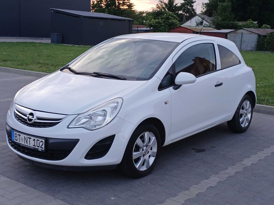 Opel corsa 2011 1.2 benzyna klima