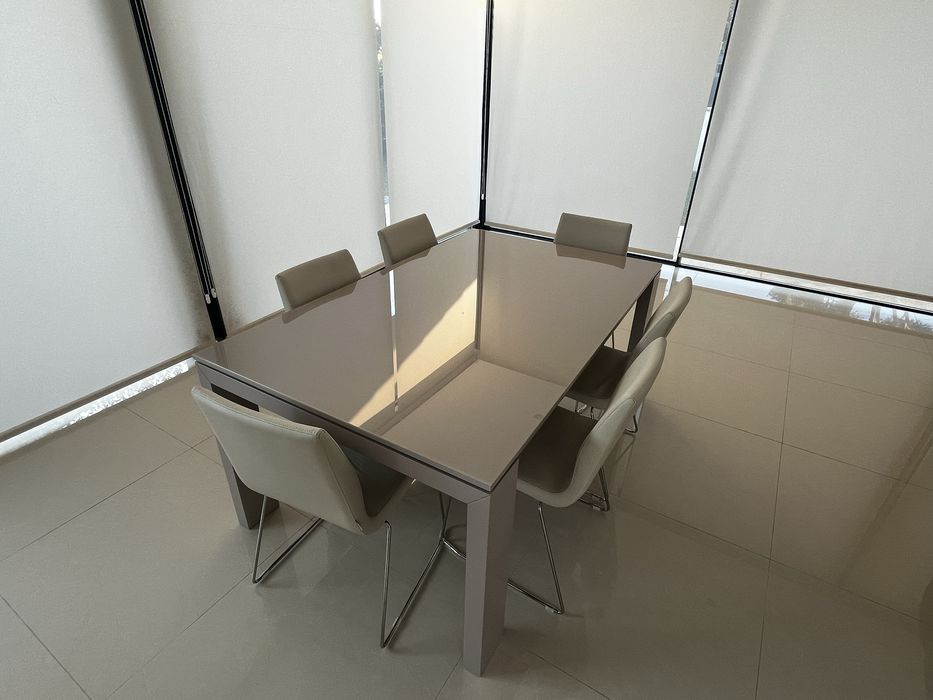 Mesa de jantar + Movel