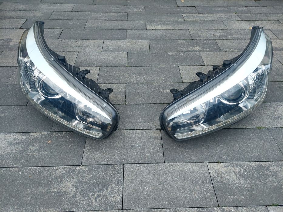 Reflektor lampa przód prawa lewa /europejska/ Kia ceed II 2