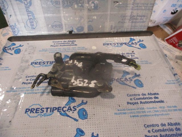 Fechadura / fecho porta frente esquerdo TOYOTA Dyna 150 Chassis (_Y_)