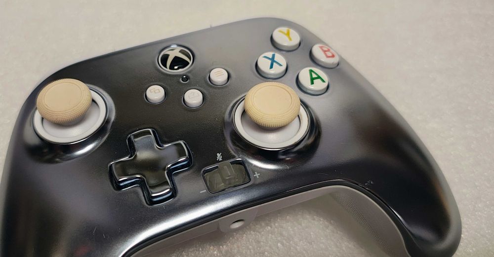 Pad PowerA Przewodowy Xbox Series X/S Xbox One Windows 10 Silber Ice