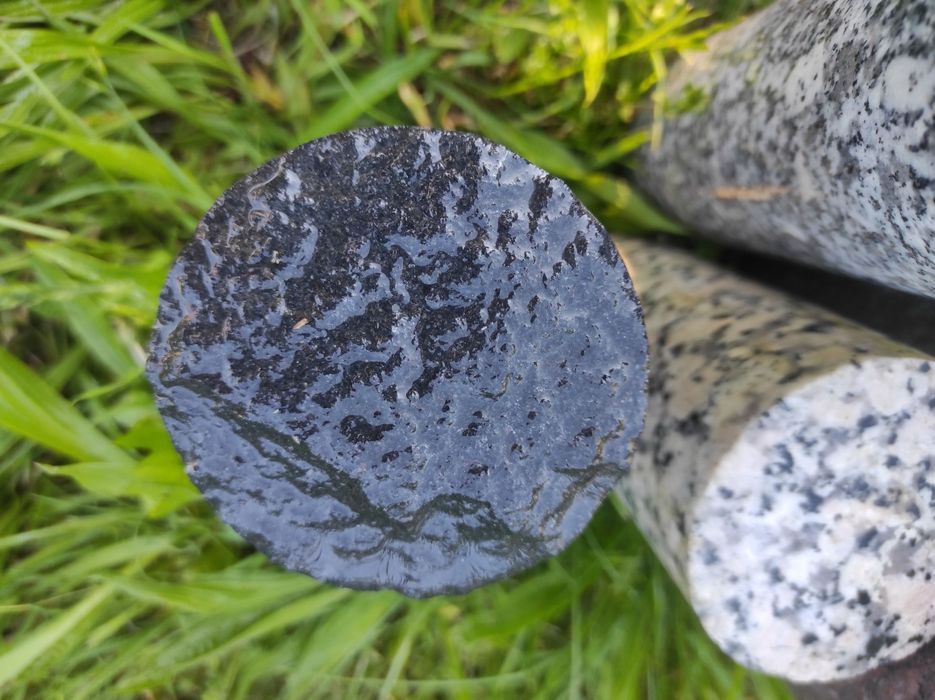 Kołki z kamienia palisady palisada granitowa