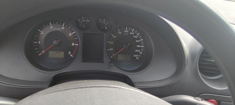 Seat Ibiza 3  6L1 1.4 75km