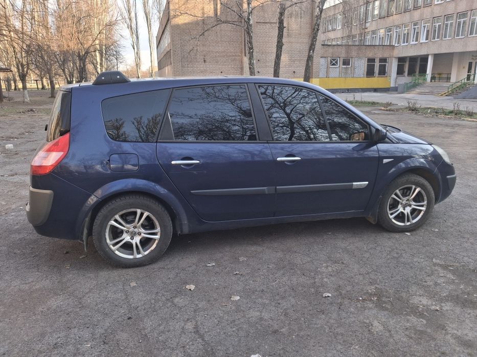 Продам Renault Grand 2.2004 р. Авто в гарному та доглянутому стані.0998187170