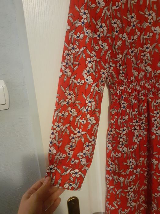 Sukienka vila czasrwona w kwiaty boho