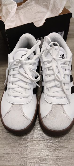 Sprzedam Buty Adidas damskie